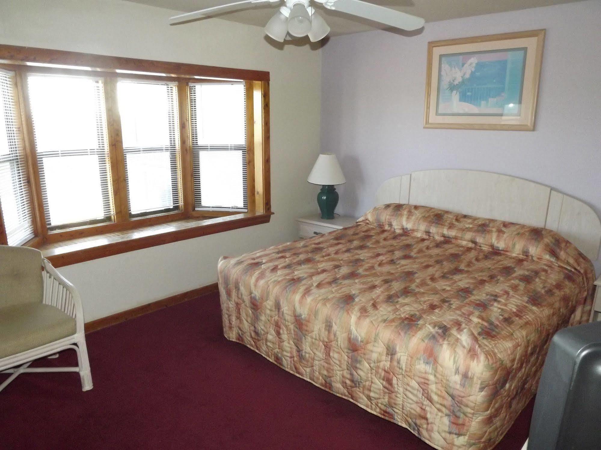 Barrier Island Station Hotel Duck